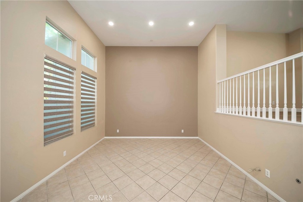 2169 Silva Property Photo 6