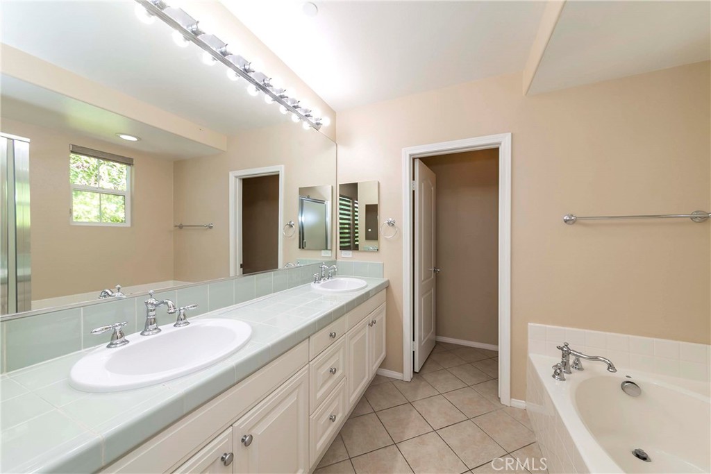 2169 Silva Property Photo 26