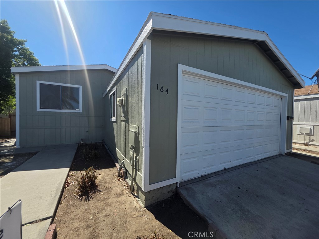 80 E Dawes Street 164 Property Photo 1