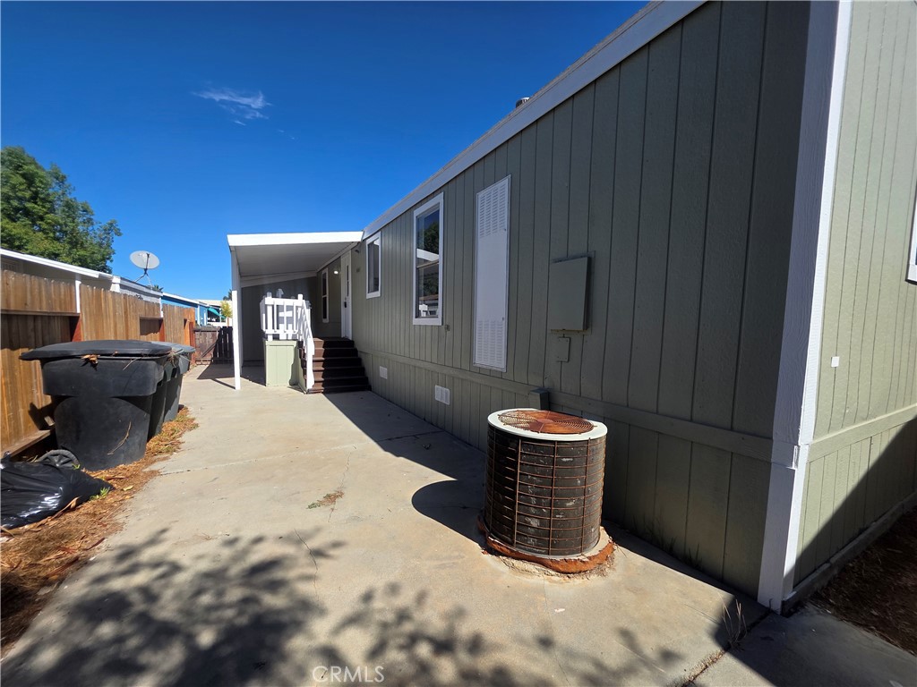80 E Dawes Street 164 Property Photo 6