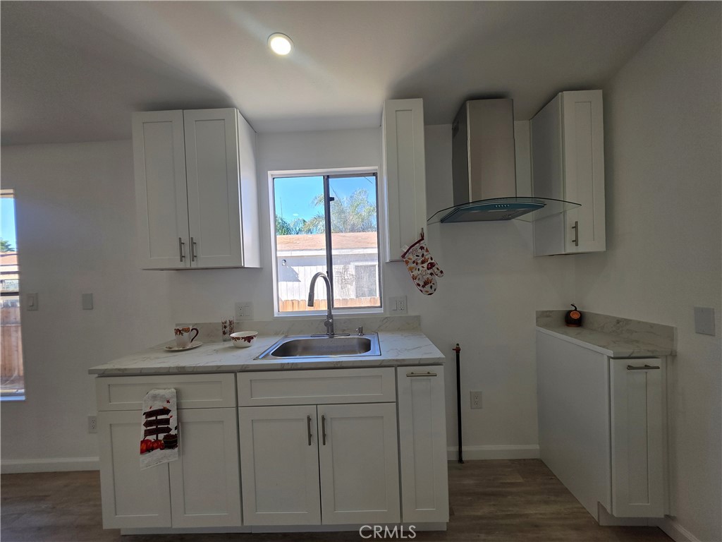 80 E Dawes Street 164 Property Photo 17