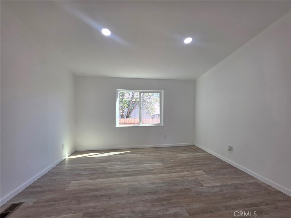 80 E Dawes Street 164 Property Photo 23