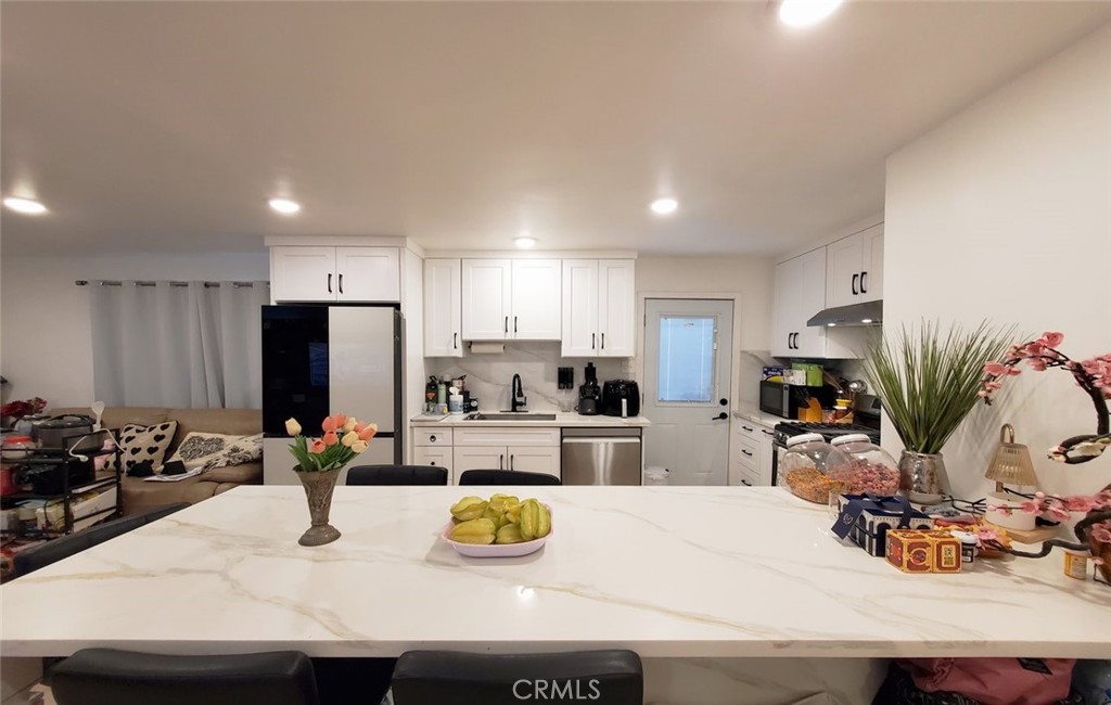 1738 Varna S Property Photo 17