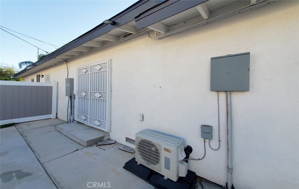 1738 Varna S Property Photo 27