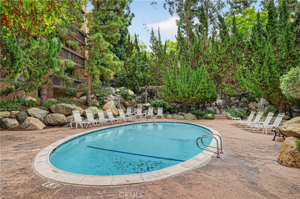 1655 Clark 324 Property Photo 45