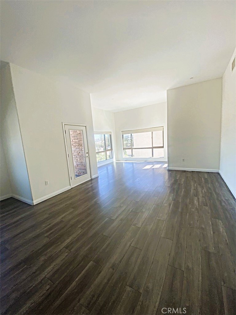 600 N Atlantic 325 Property Photo 3