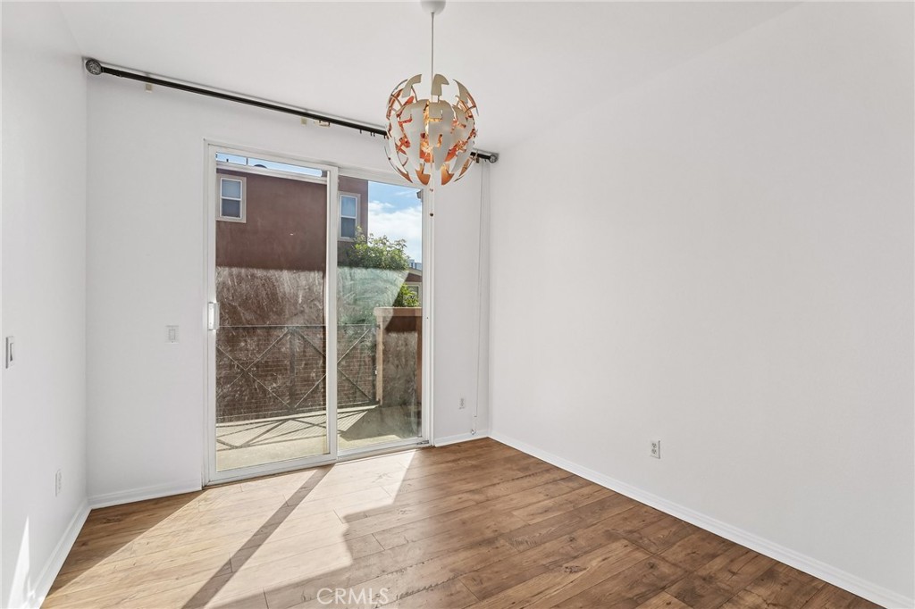 500 N Willowbrook K-8 Property Photo 7