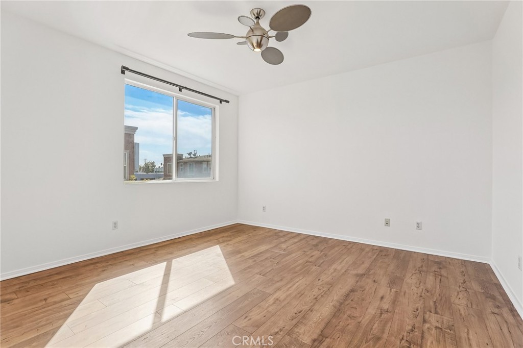 500 N Willowbrook K-8 Property Photo 16