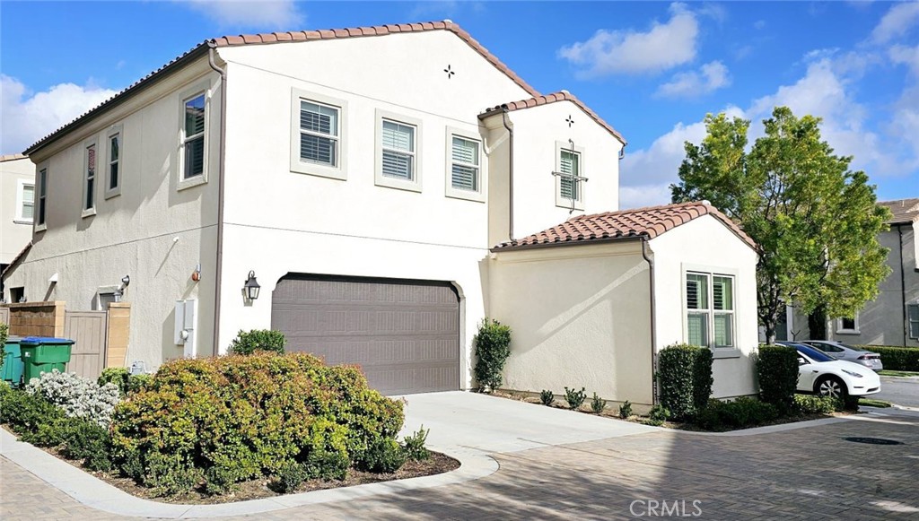 137 Hemisphere Property Photo 1