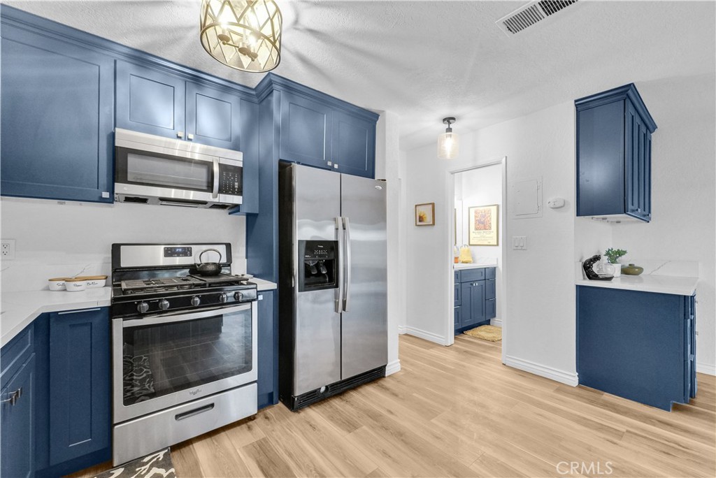 3620 S Main C41 Property Photo 13
