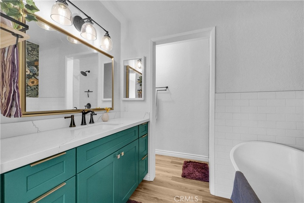 3620 S Main C41 Property Photo 21