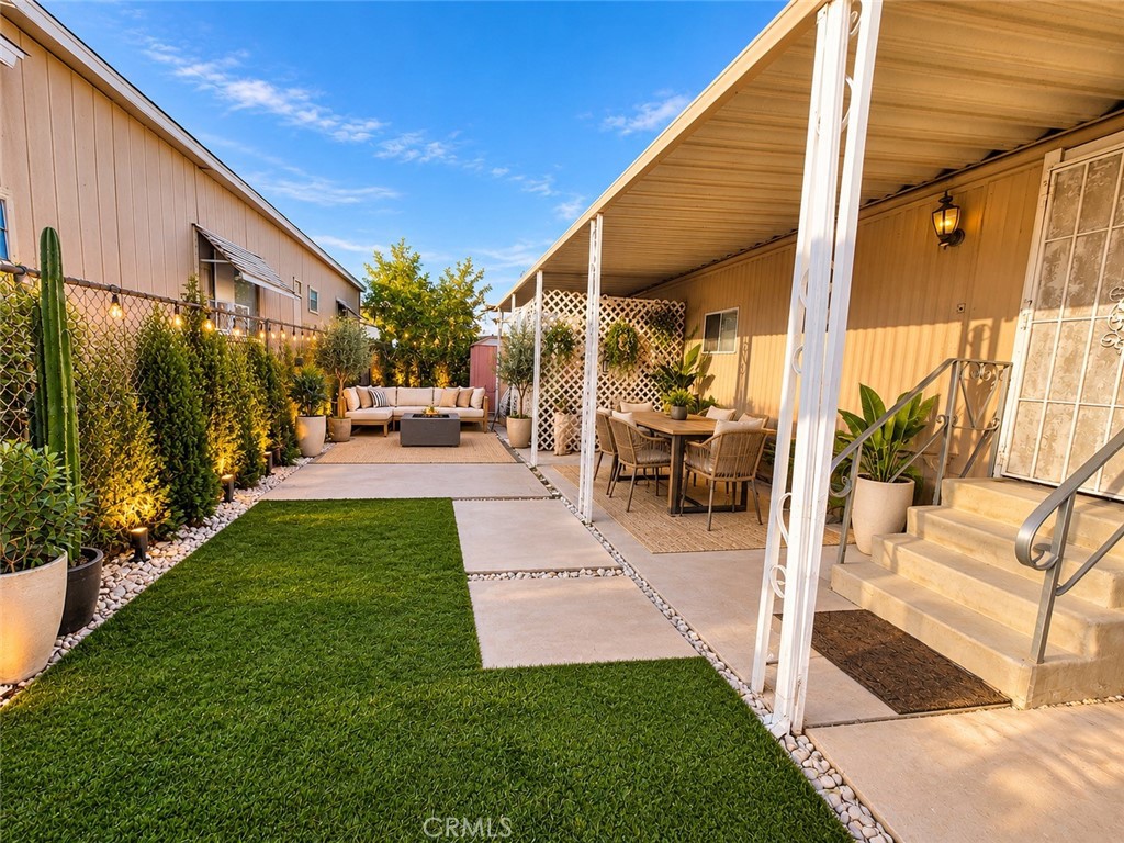 185 N Eucalyptus 12 Property Photo 6