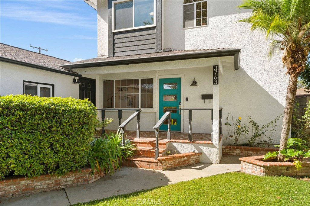 3763 Hackett Avenue Property Photo 3