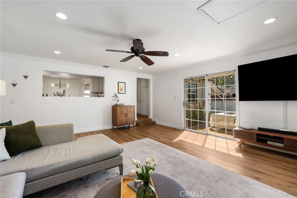 3763 Hackett Avenue Property Photo 16