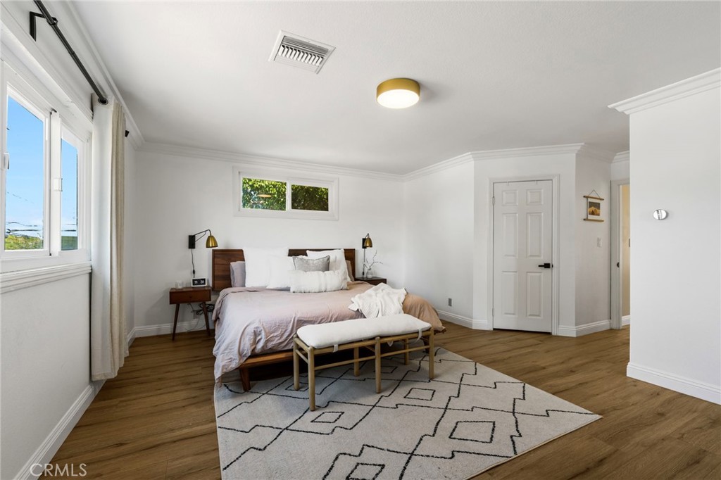 3763 Hackett Avenue Property Photo 24