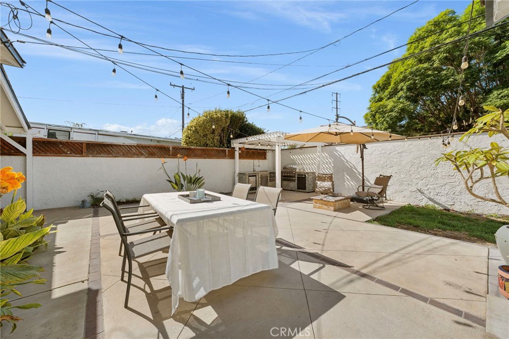 3763 Hackett Avenue Property Photo 35