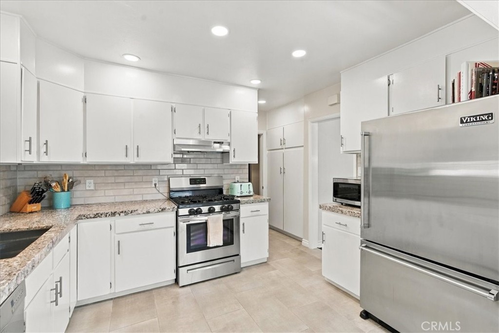 2408 Fairmont Property Photo 10