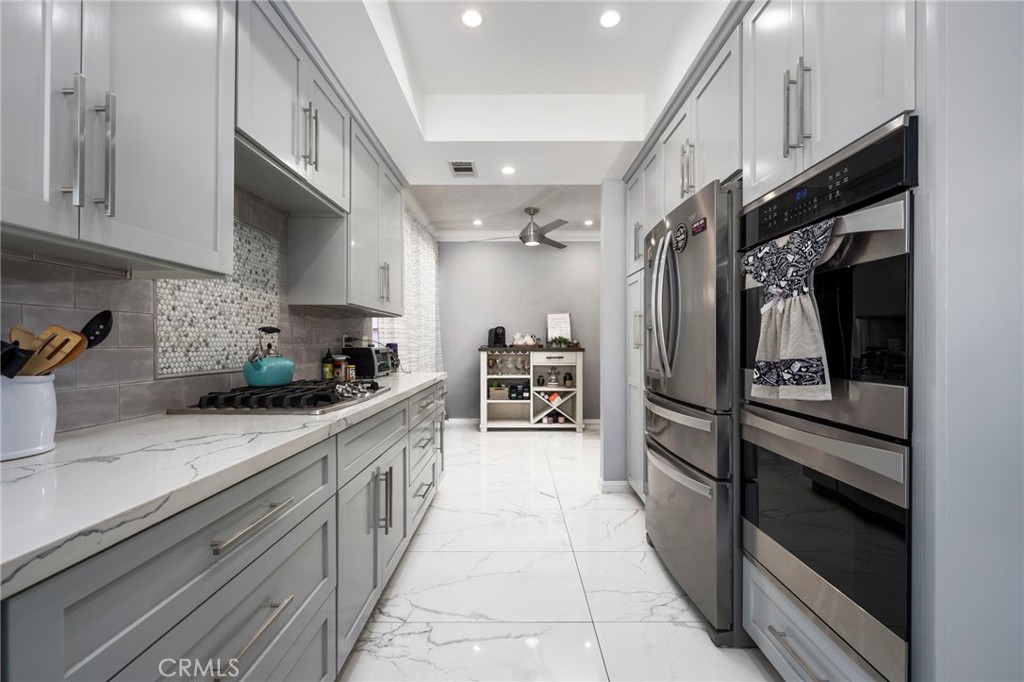 635 Edith Way Property Photo 11