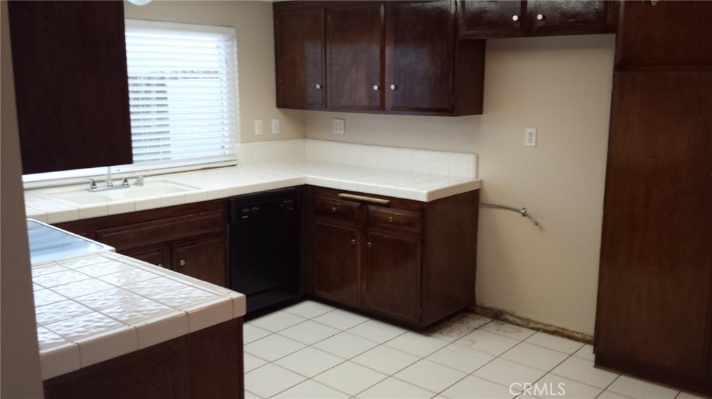 4474 Larwin Avenue Property Photo 7