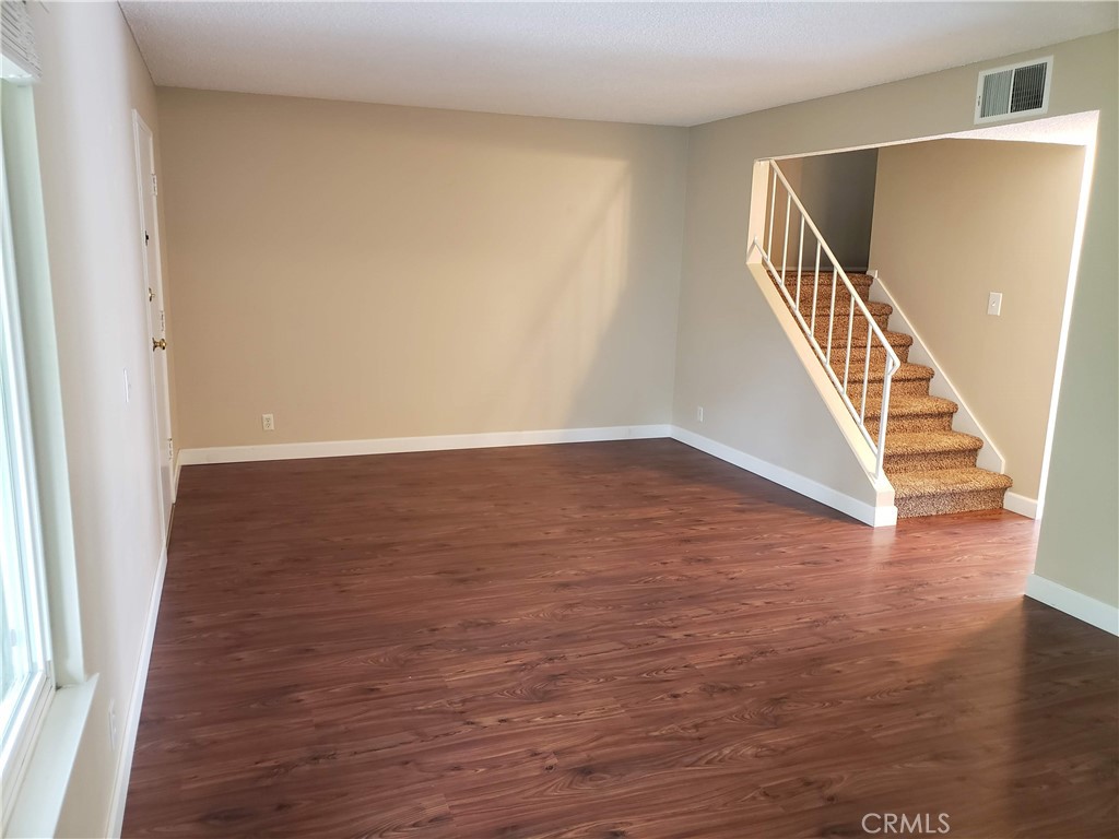 4474 Larwin Avenue Property Photo 12
