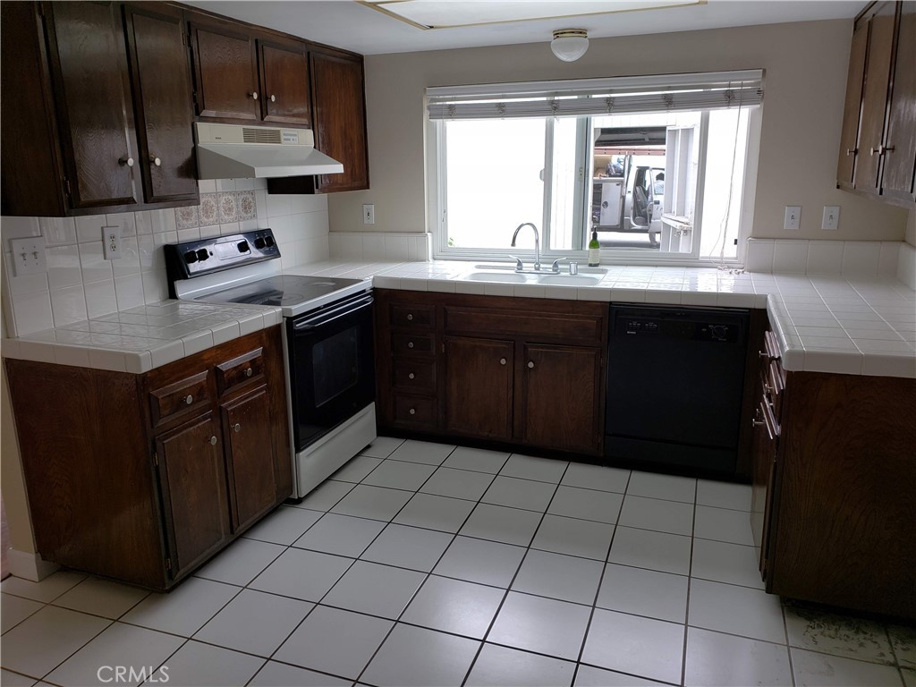 4474 Larwin Avenue Property Photo 20