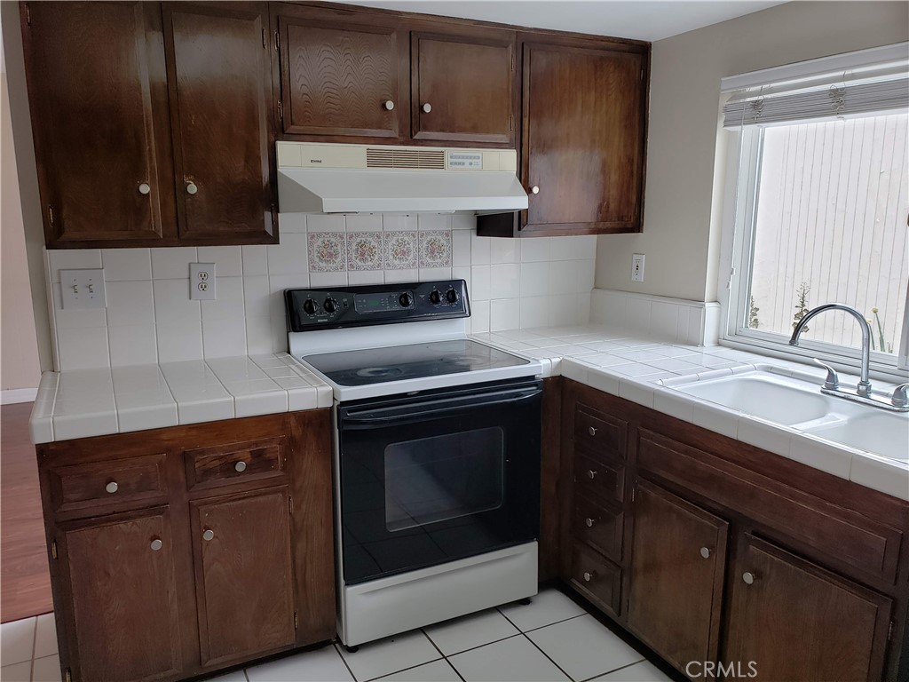 4474 Larwin Avenue Property Photo 21