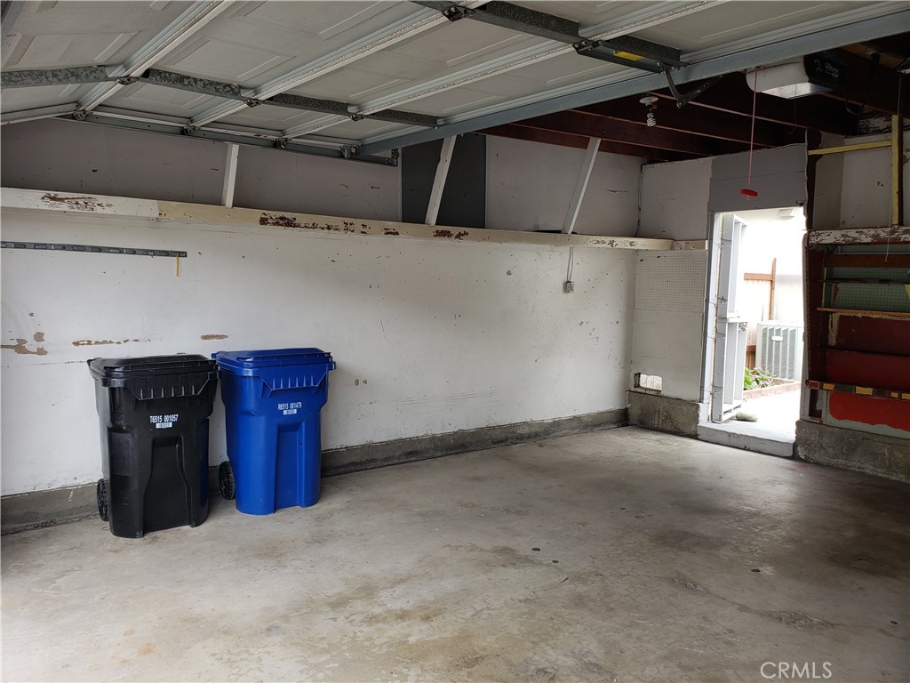 4474 Larwin Avenue Property Photo 25