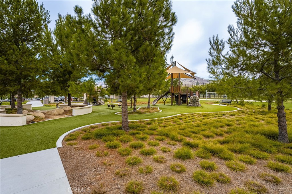 88 Capricorn Property Photo 27