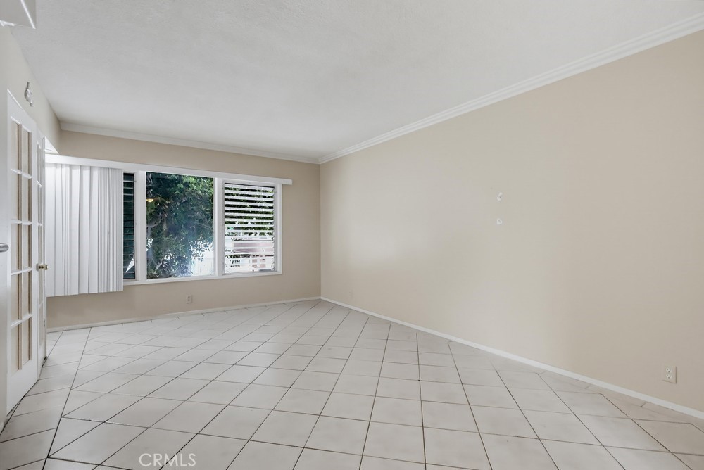 640 Elm Ave. 11 Property Photo 15