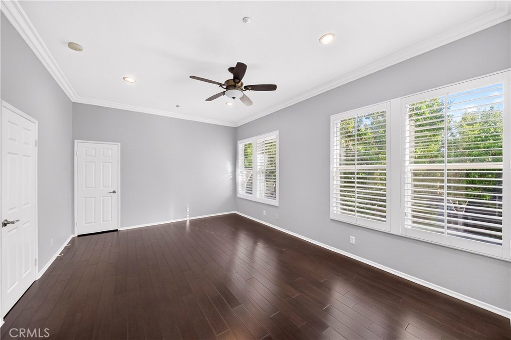 2260 Clark Property Photo 9