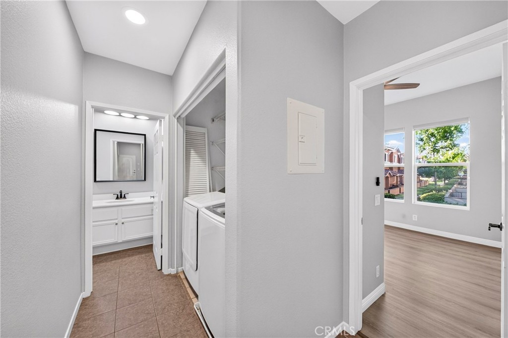 2260 Clark Property Photo 12