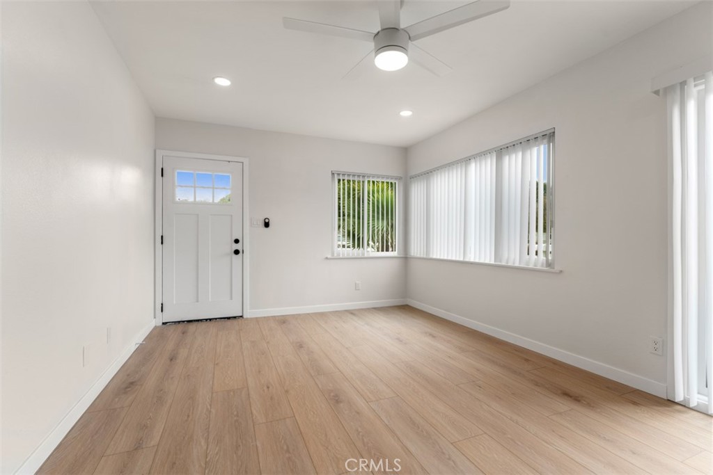 241 Costa Mesa St, Unit A Property Photo 6