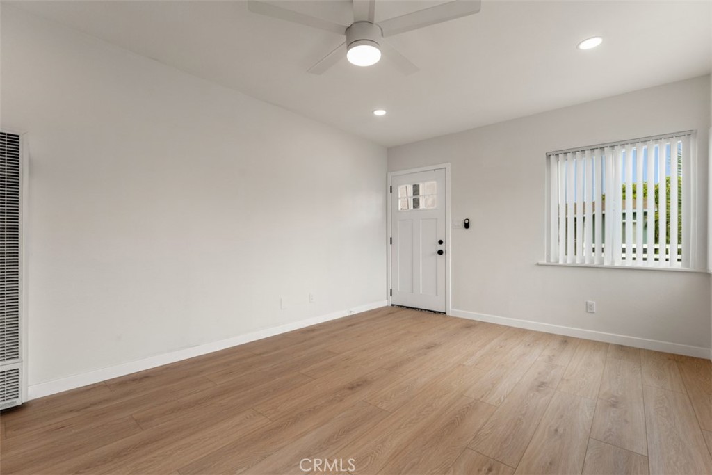 241 Costa Mesa St, Unit A Property Photo 7