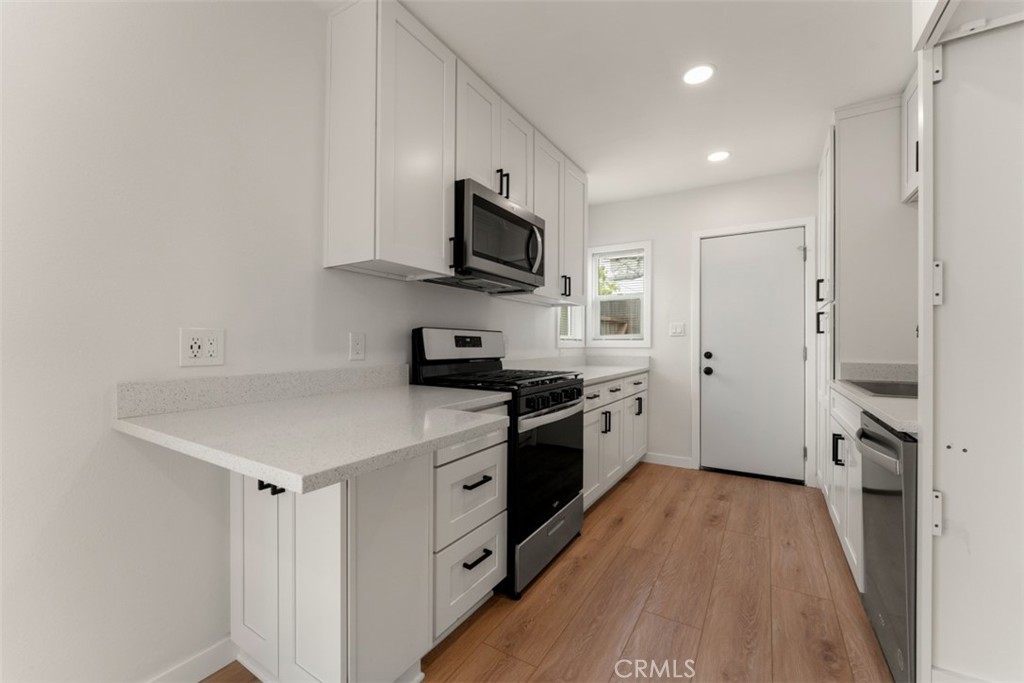 241 Costa Mesa St, Unit A Property Photo 9