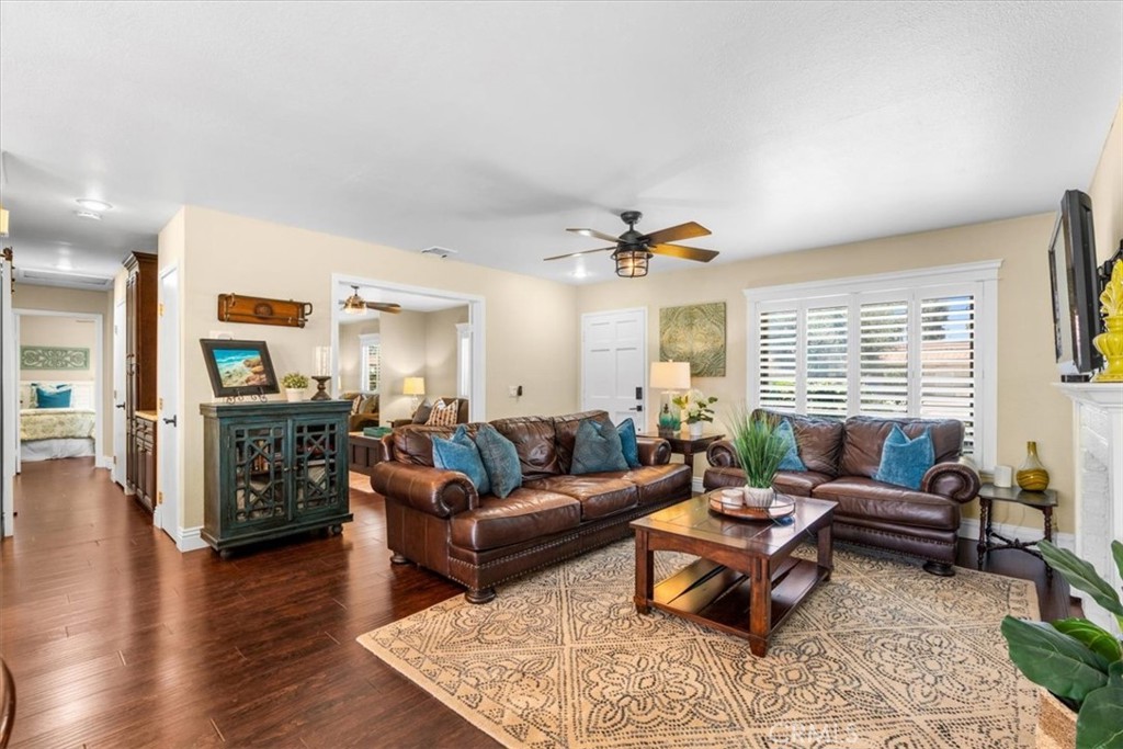 75215 Vista Huerto Property Photo 3