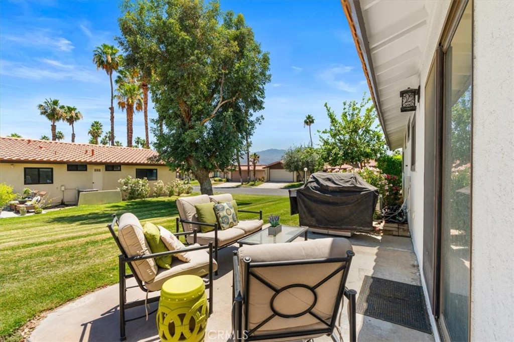 75215 Vista Huerto Property Photo 13