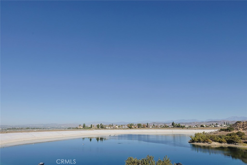 6915 E Shorecrest Property Photo 3