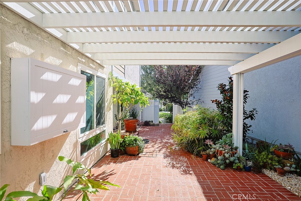 6915 E Shorecrest Property Photo 7