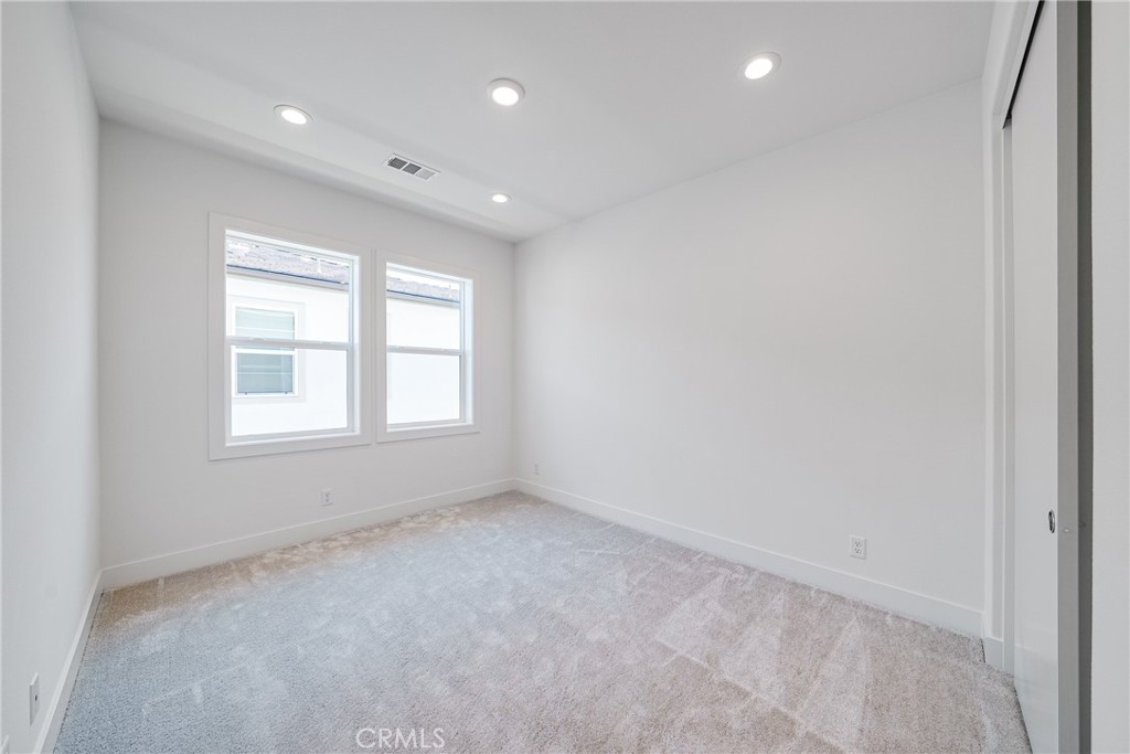 121 Bear Leaf Property Photo 17