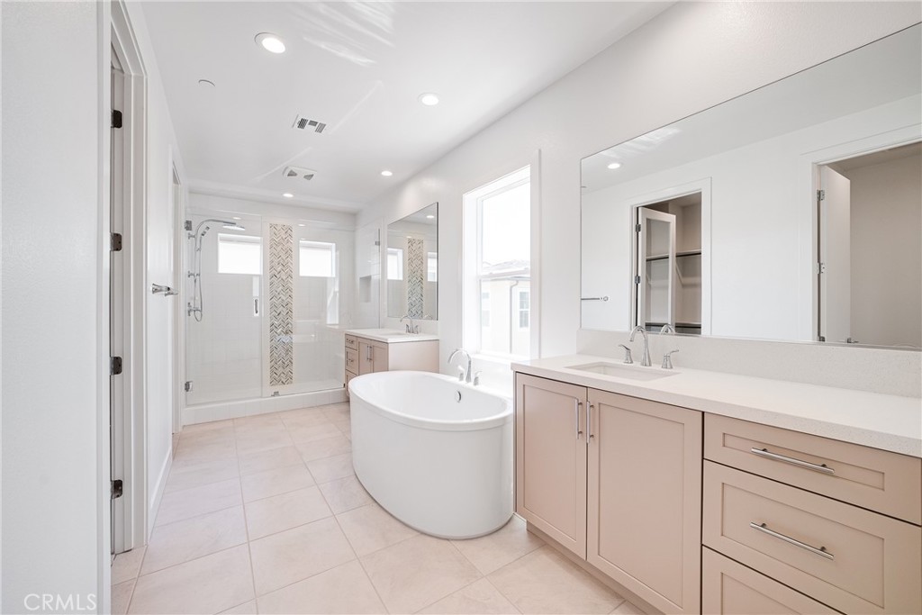 121 Bear Leaf Property Photo 23