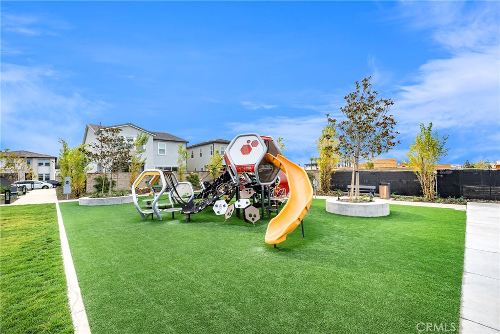 121 Bear Leaf Property Photo 41