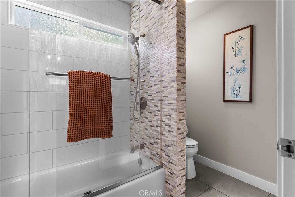 2103 Continental Property Photo 21