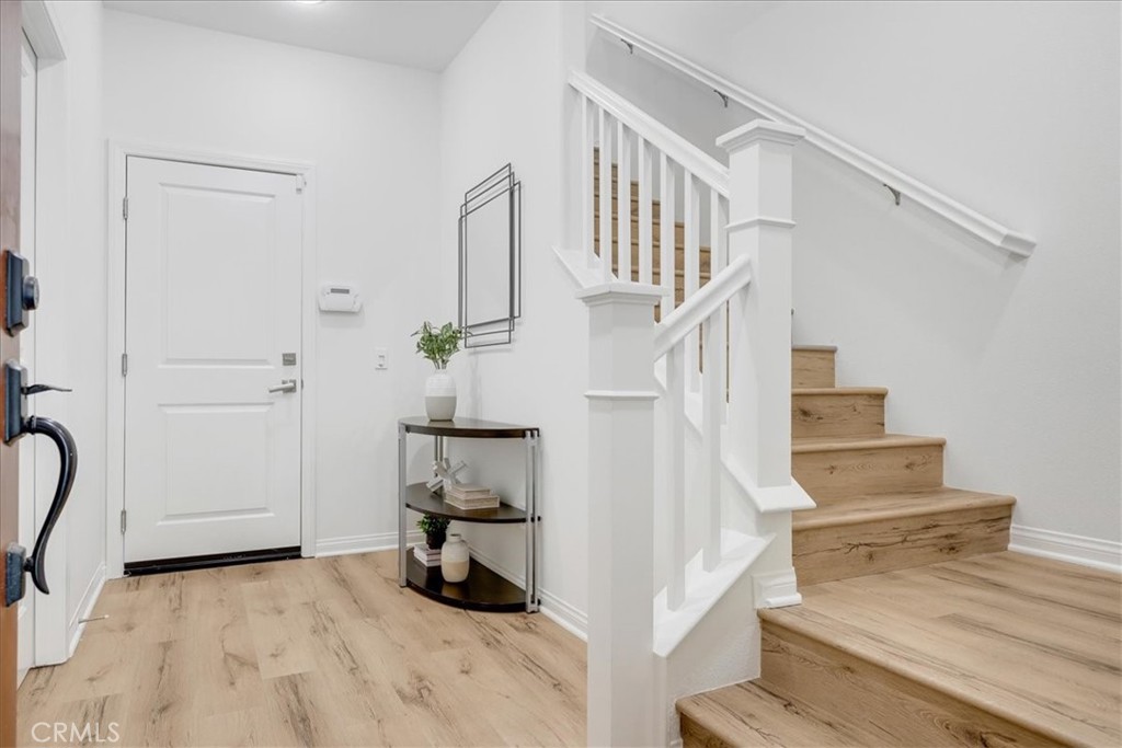 148 Capricorn Property Photo 2