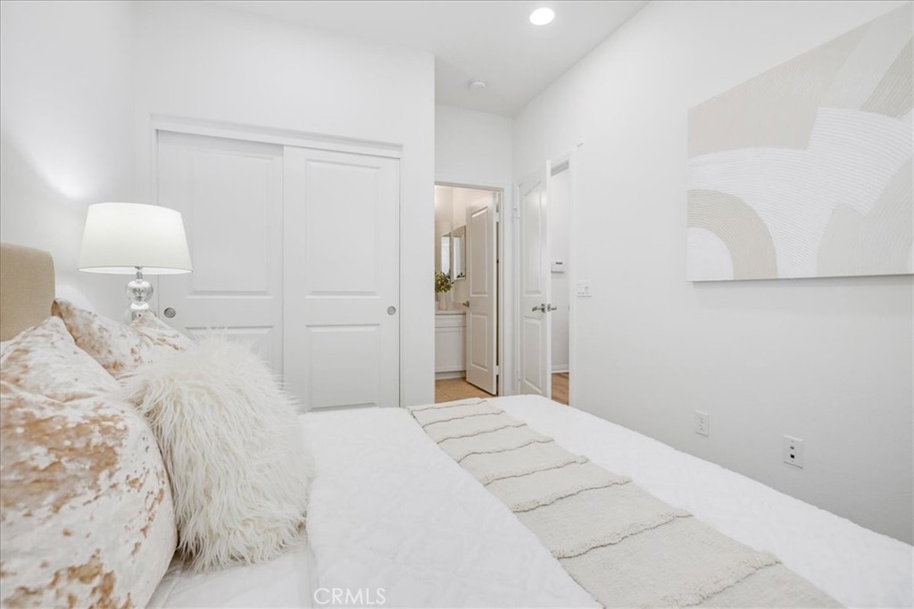 148 Capricorn Property Photo 6