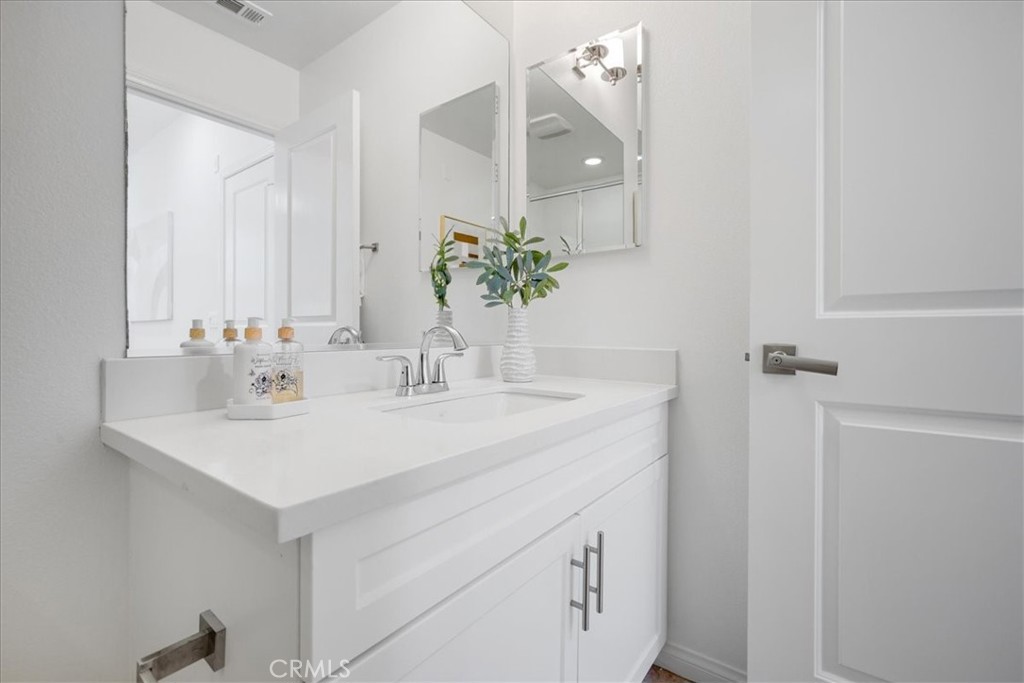 148 Capricorn Property Photo 9