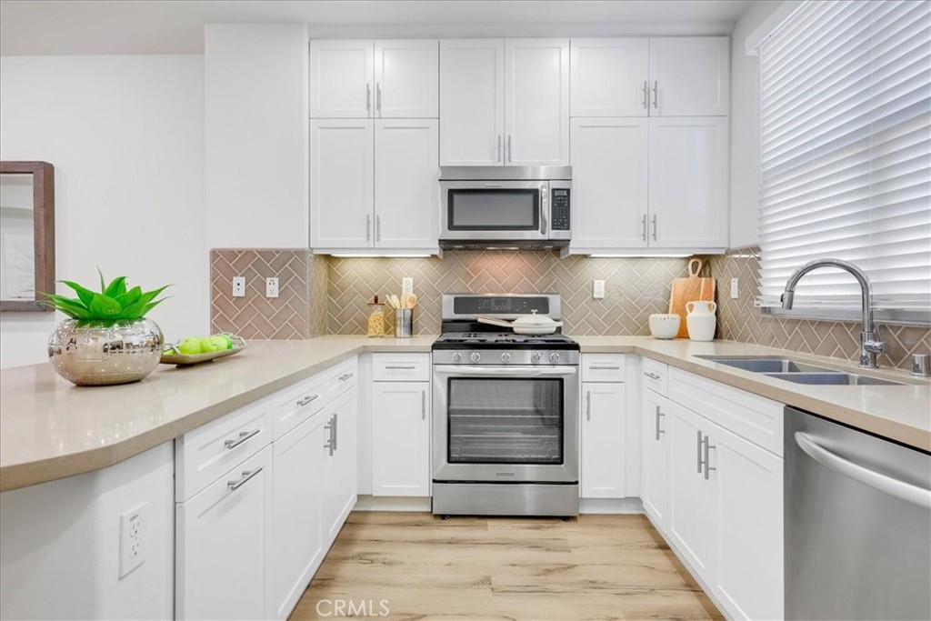 148 Capricorn Property Photo 17