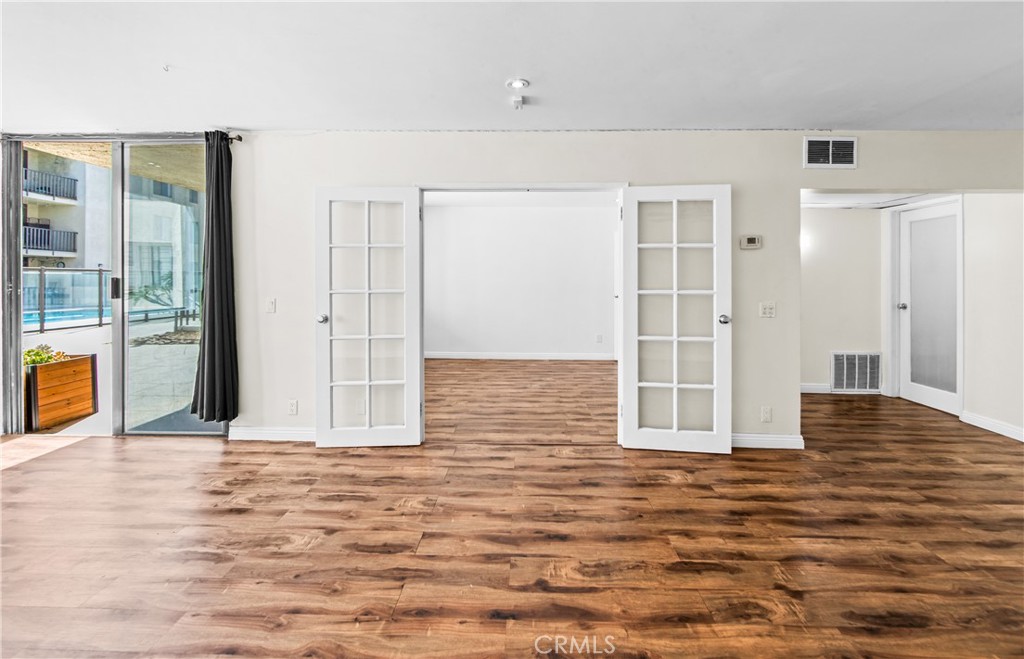 1140 E Ocean Boulevard 124 Property Photo 2