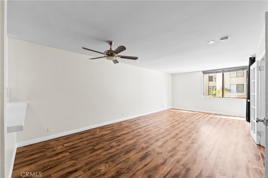 1140 E Ocean Boulevard 124 Property Photo 4