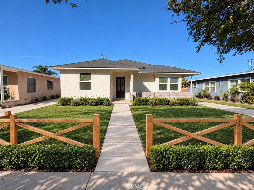 3051 Ocana Property Photo 1