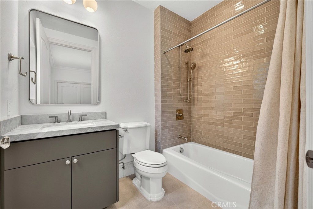515 N Crescent Heights Property Photo 26